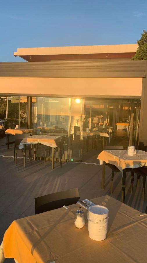 Hotel L'Oasi Cala Gonone Buitenkant foto
